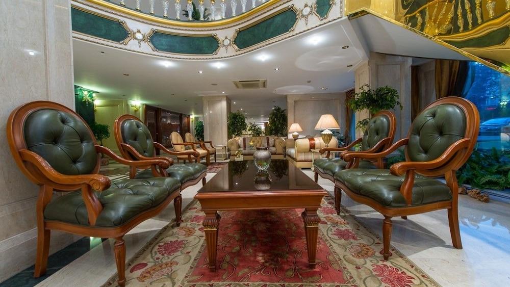 Akar International 4*