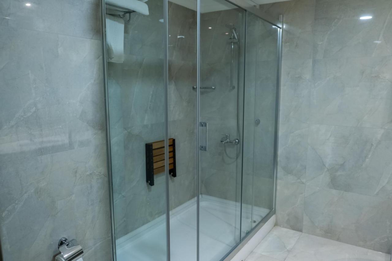 Akar International Otel 4*