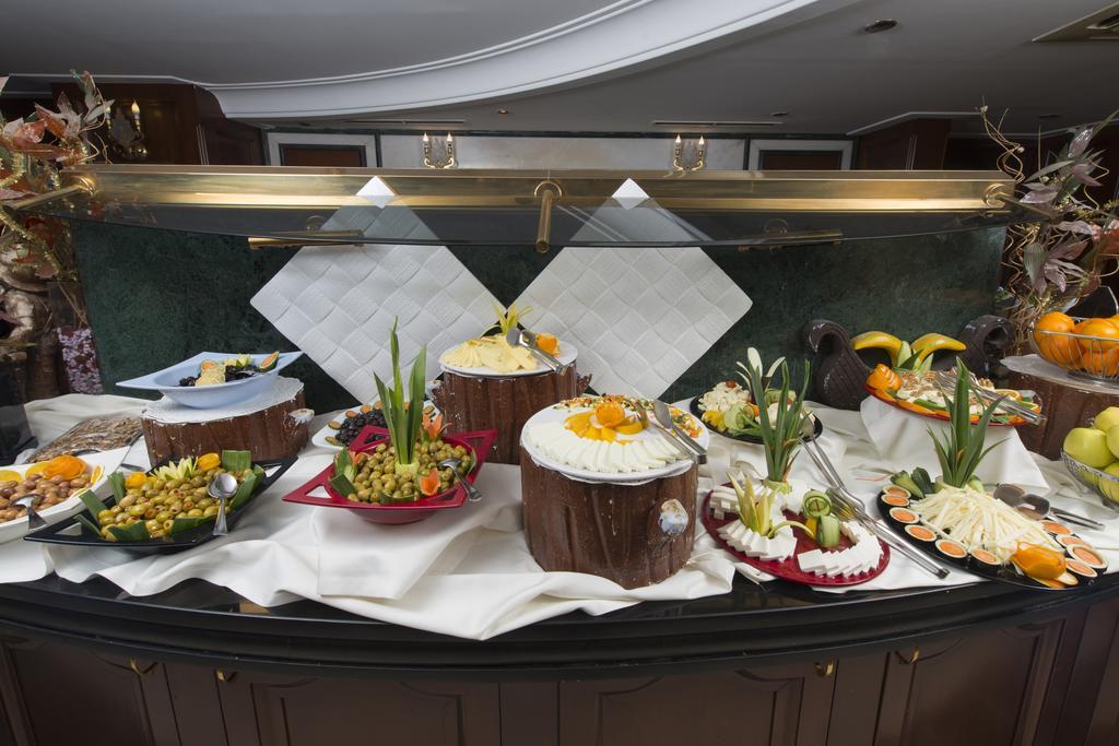 Otel Akar International