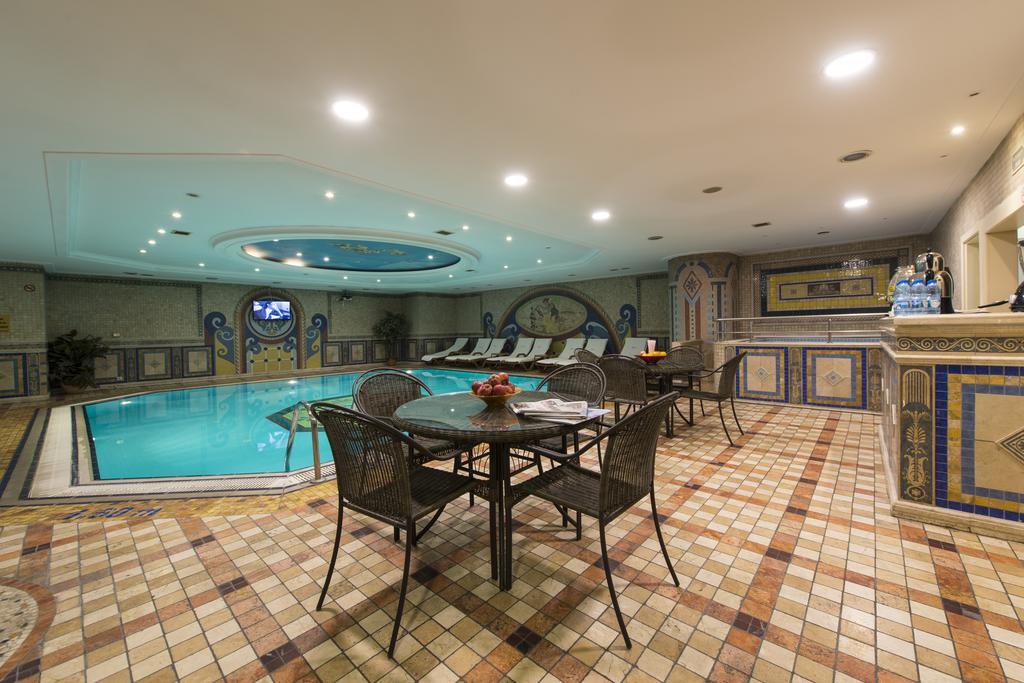 Otel Akar International
