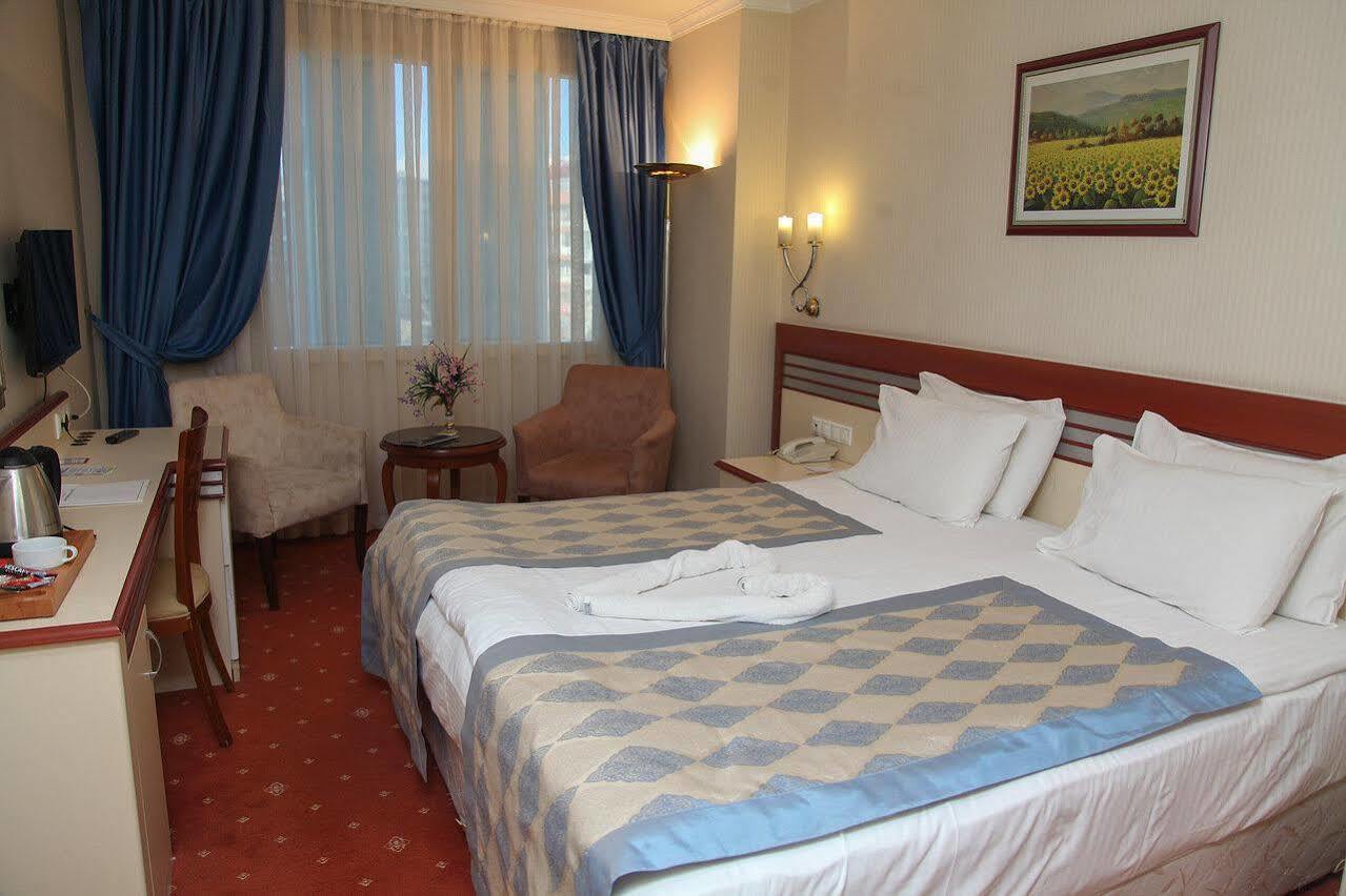 Akar International 4*